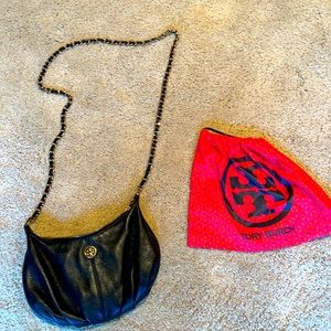 Tori Burch pebbled leather bag with chain strap.